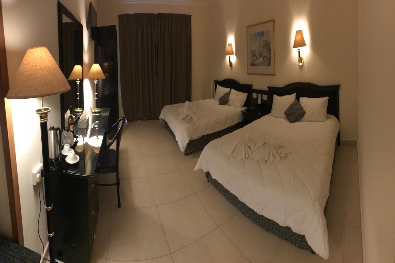 เดอะ ซานแอนตัน โฮเต็ล Aparthotel เซนต์พอลส์เบย์ ภายนอก รูปภาพ